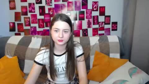Snapshot of milanaroz chatting on February 2025 08:50:02 AM milanaroz online show from February 2025 08:50:02 AM