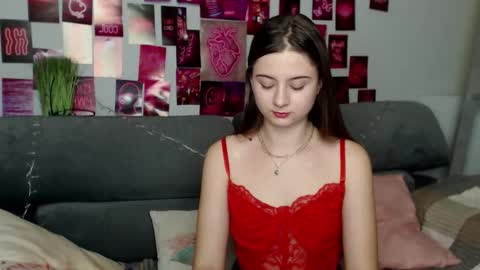 Snapshot of milanaroz chatting on October 2025 05:00:01 PM milanaroz online show from October 2025 05:00:01 PM
