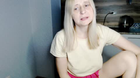 Snapshot of milanav chatting on January 2025 03:45:01 AM Milena online show from January 2025 03:45:01 AM