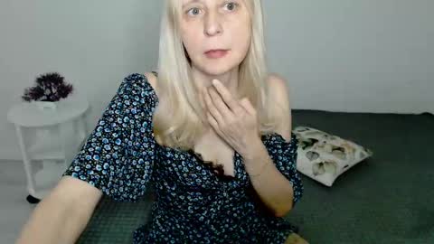 Snapshot of milanav chatting on March 2025 02:54:01 AM Milena online show from March 2025 02:54:01 AM