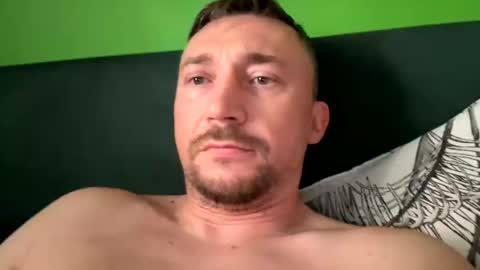 Snapshot of milanionery chatting on November 2025 09:42:02 AM milanionery online show from November 2025 09:42:02 AM