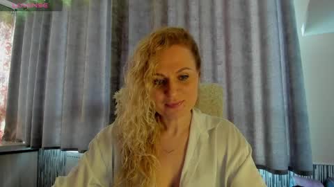 Snapshot of milanna_x chatting on May 2026 12:33:02 PM milanna_x online show from May 2026 12:33:02 PM