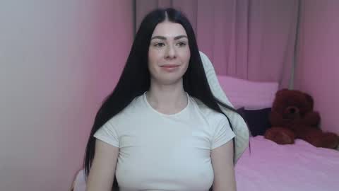 Snapshot of milasecretsss chatting on April 2026 07:41:01 AM milasecretsss online show from April 2026 07:41:01 AM