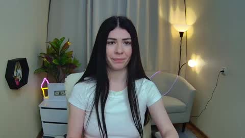 Snapshot of milasecretsss chatting on April 2026 01:41:02 PM milasecretsss online show from April 2026 01:41:02 PM