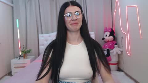 Snapshot of milasecretsss chatting on May 2026 10:36:01 AM milasecretsss online show from May 2026 10:36:01 AM