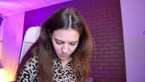 milastoyne online show from December 2025 07:25:02 AM