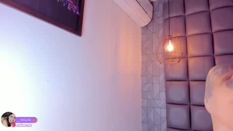 Milena  online show from September 2025 03:33:02 AM