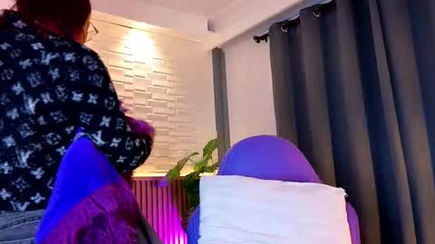 milena_lawson online show from October 2025 11:17:01 AM