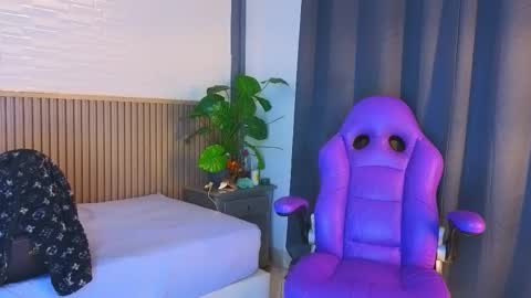 milena_lawson online show from January 2026 05:27:02 PM