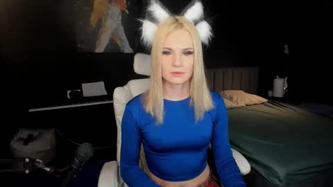 Milena online show from October 2025 02:44:01 AM