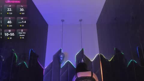 Milena online show from November 2025 09:28:01 PM