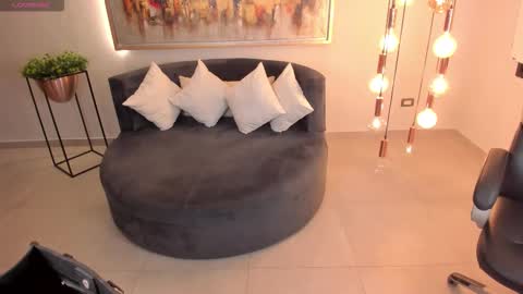 Miley Cruz  IG miley model23 online show from October 2025 11:23:01 PM