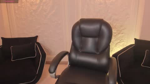 Miley Cruz  IG miley model23 online show from March 2026 07:54:01 PM