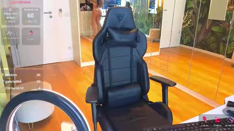 Miley Sin online show from April 2026 12:01:01 PM