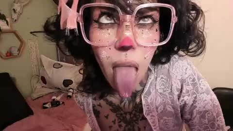 Snapshot of milf_onlyseduction chatting on April 2026 05:30:01 PM Isabella online show from April 2026 05:30:01 PM