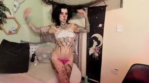 Isabella online show from July 2026 01:13:02 PM