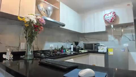 Snapshot of milfashley chatting on February 2025 01:39:02 PM ASHLEY online show from February 2025 01:39:02 PM