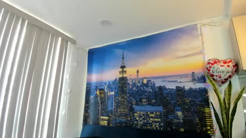 Snapshot of milfashley chatting on February 2025 06:54:02 PM ASHLEY online show from February 2025 06:54:02 PM