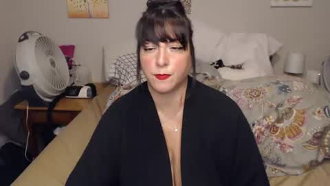 MILF Monee online show from June 2026 12:02:04 AM