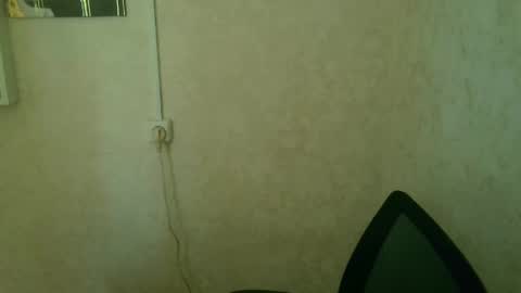 Snapshot of milia21 chatting on April 2026 06:11:02 AM milia21 online show from April 2026 06:11:02 AM