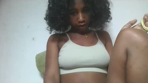 Snapshot of milinasy chatting on February 2026 06:07:01 AM milinasy online show from February 2026 06:07:01 AM