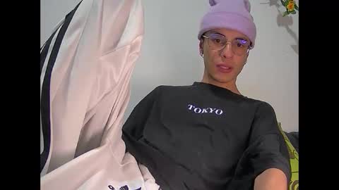 militoveruss2 online show from March 2026 10:32:01 AM