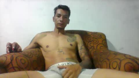 Snapshot of milkhammer chatting on February 2025 04:03:02 AM Hammer online show from February 2025 04:03:02 AM