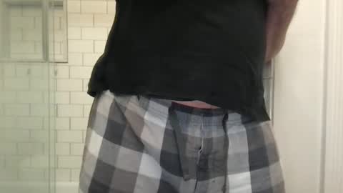 Snapshot of milkitdaddy chatting on December 2024 02:57:01 AM milkitdaddy online show from December 2024 02:57:01 AM