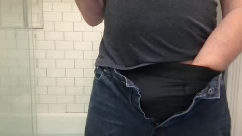 Snapshot of milkitdaddy chatting on December 2024 12:12:01 AM milkitdaddy online show from December 2024 12:12:01 AM