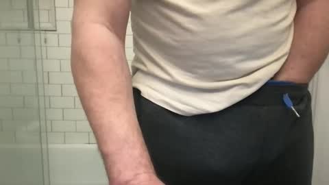 Snapshot of milkitdaddy chatting on December 2024 02:10:02 AM milkitdaddy online show from December 2024 02:10:02 AM