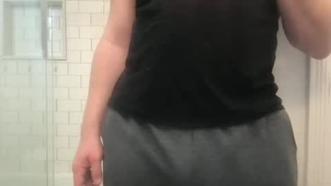 Snapshot of milkitdaddy chatting on January 2025 06:52:01 PM milkitdaddy online show from January 2025 06:52:01 PM