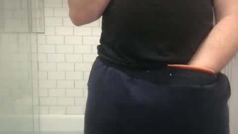 Snapshot of milkitdaddy chatting on January 2025 10:53:02 PM milkitdaddy online show from January 2025 10:53:02 PM