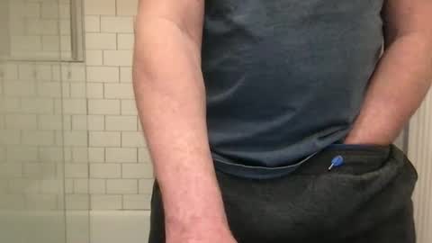 Snapshot of milkitdaddy chatting on March 2025 03:22:01 AM milkitdaddy online show from March 2025 03:22:01 AM