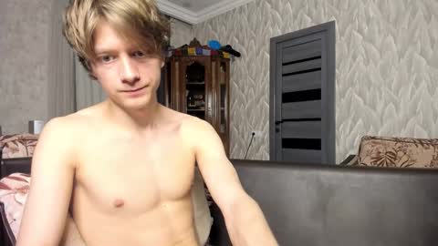 Isaac online show from March 2026 08:25:02 PM