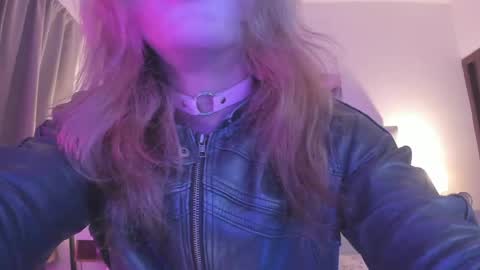 Michelle  online show from April 2026 08:29:02 PM