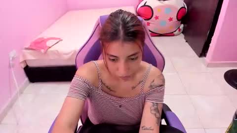 Snapshot of milky__boobs69 chatting on October 2025 07:31:01 PM vale online show from October 2025 07:31:01 PM