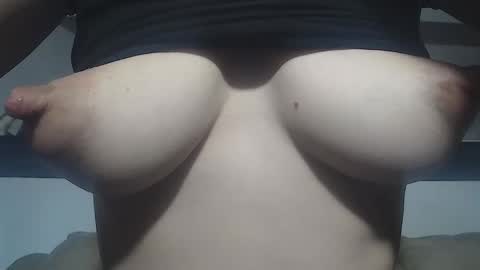 Snapshot of milkycandycce chatting on December 2024 07:38:02 PM C online show from December 2024 07:38:02 PM