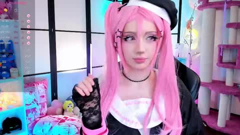 milky cute online show from April 2026 07:41:01 PM