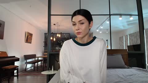 Snapshot of milla_bella chatting on February 2026 07:34:02 PM milla bella online show from February 2026 07:34:02 PM