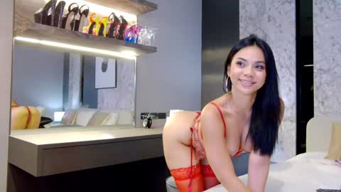 Snapshot of millabelle chatting on December 2024 08:15:01 AM MillaBelle online show from December 2024 08:15:01 AM