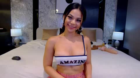 Snapshot of millabelle chatting on March 2025 04:58:02 AM MillaBelle online show from March 2025 04:58:02 AM