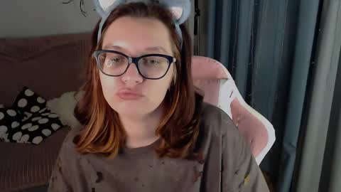 Snapshot of millapoolys chatting on April 2026 08:20:01 PM Milla online show from April 2026 08:20:01 PM