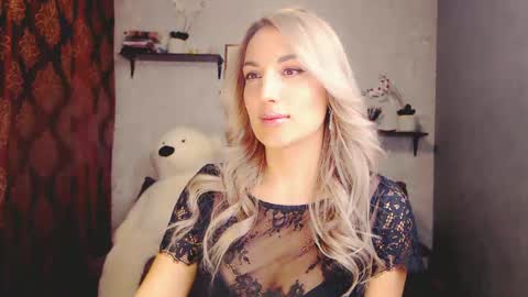 MillaXQueen online show from February 2025 02:09:02 PM