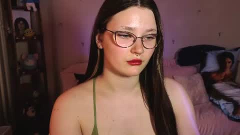 Snapshot of milliedoll chatting on June 2026 10:35:01 AM Millie online show from June 2026 10:35:01 AM