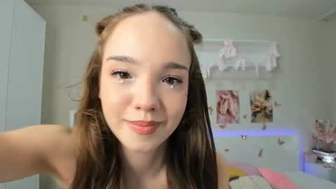 Snapshot of milly_heart chatting on July 2026 03:31:02 AM Milly online show from July 2026 03:31:02 AM