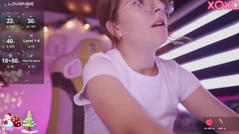 Snapshot of milly_kenner chatting on December 2024 07:48:02 PM MILLY online show from December 2024 07:48:02 PM