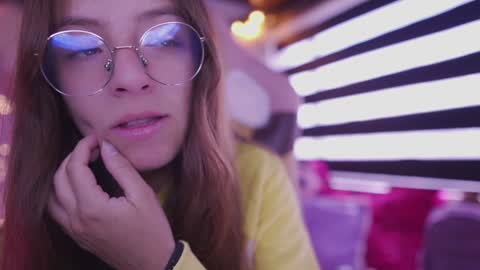 Snapshot of milly_kenner chatting on December 2024 02:33:02 PM MILLY online show from December 2024 02:33:02 PM