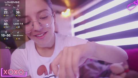 Snapshot of milly_kenner chatting on January 2025 04:30:02 PM MILLY online show from January 2025 04:30:02 PM