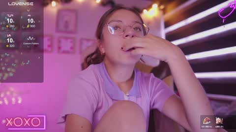 Snapshot of milly_kenner chatting on January 2025 08:11:01 PM MILLY online show from January 2025 08:11:01 PM