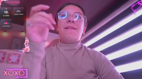 Snapshot of milly_kenner chatting on January 2025 07:00:01 PM MILLY online show from January 2025 07:00:01 PM